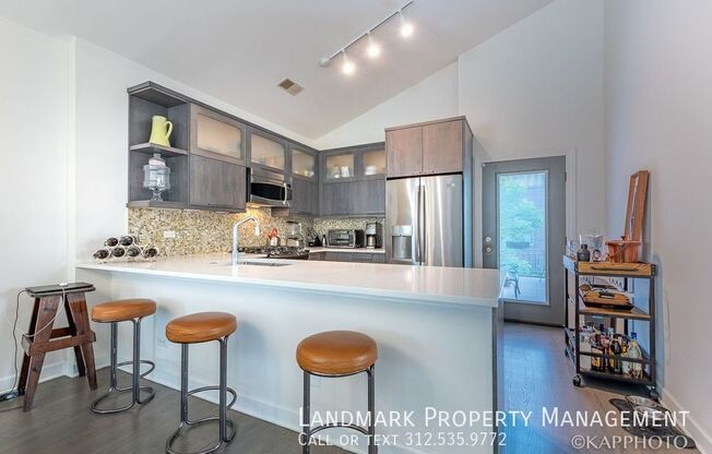 1942 S PR AVE