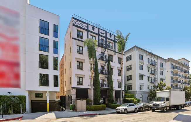 Studio, 1 bath, 480 sqft, $1,525, Unit 304