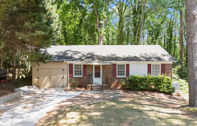 Updated Ranch in North Raleigh, New Floors and Paint, Rear Deck, Pet Friendly!