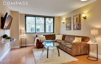 280 PARK AVE S