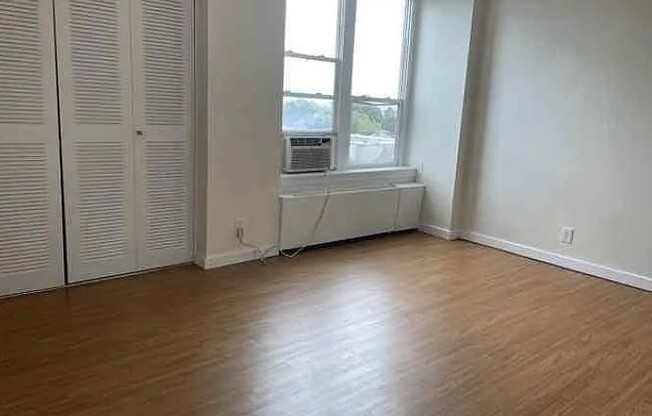 2 beds, 2 baths, 950 sqft, $3,900, Unit 801