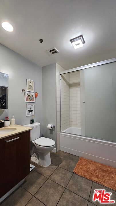 Studio, 1 bath, 660 sqft, $2,700, Unit 609