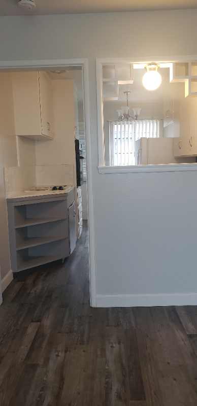 4572 E Sierra Madre Ave