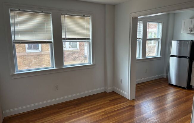 2 beds, 2 baths, 690 sqft, $2,400, Unit 109 Summer #116