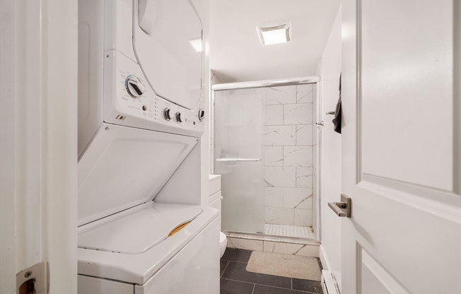2 beds, 1 bath, 537 sqft, $3,925, Unit B