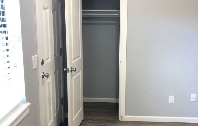Sandstone Ridge Apartments