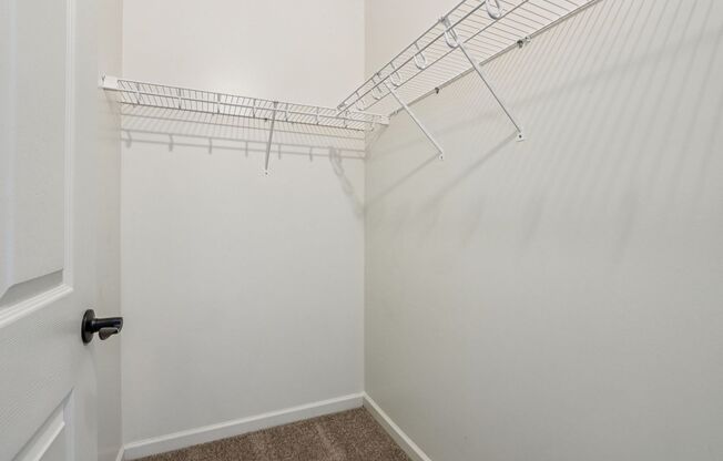 1 bed, 1.5 baths, 1,100 sqft, $1,565