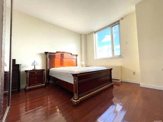 1 bed, 1 bath, 900 sqft, $3,000