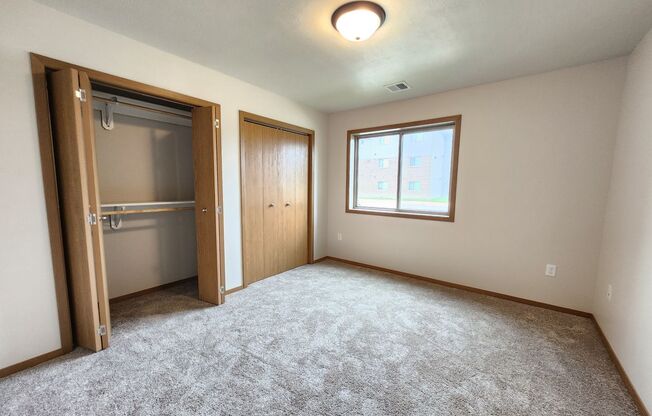 1 bed, 1 bath, 756 sqft, $1,025, Unit 3520 107