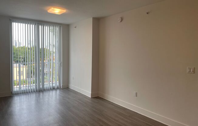 2 beds, 1 bath, 793 sqft, $2,400, Unit 503