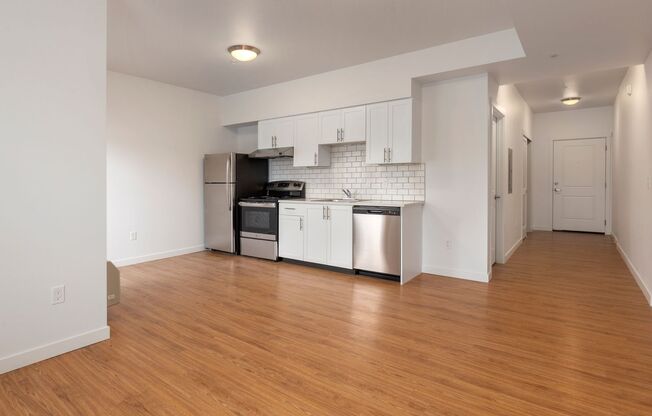 Studio, 1 bath, 456 sqft, $1,224, Unit 201