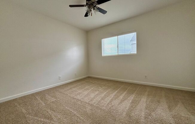 2 beds, 2 baths, 945 sqft, $2,650, Unit 59-204