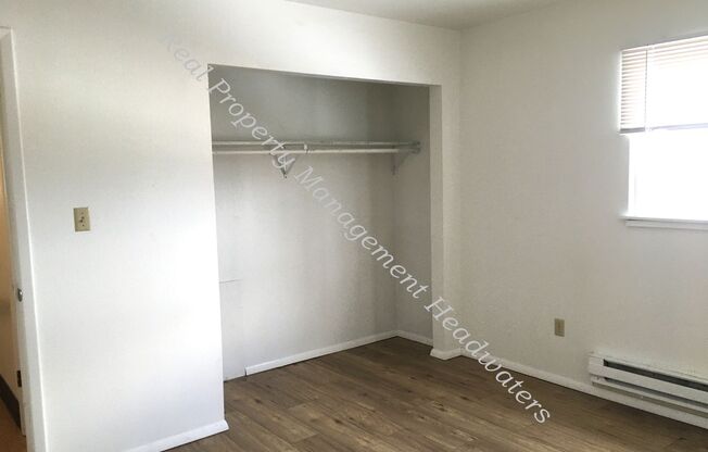 2 beds, 1 bath, 775 sqft, $1,100, Unit Unit E