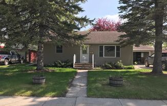 4 beds, 2 baths, $1,750