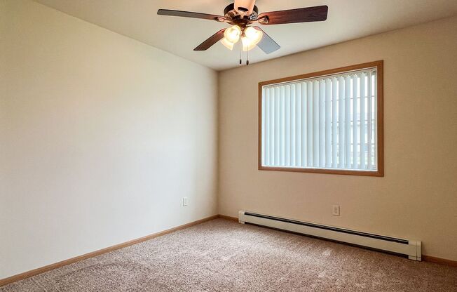 3 beds, 2 baths, 1,265 sqft, $1,620, Unit ML 525-08