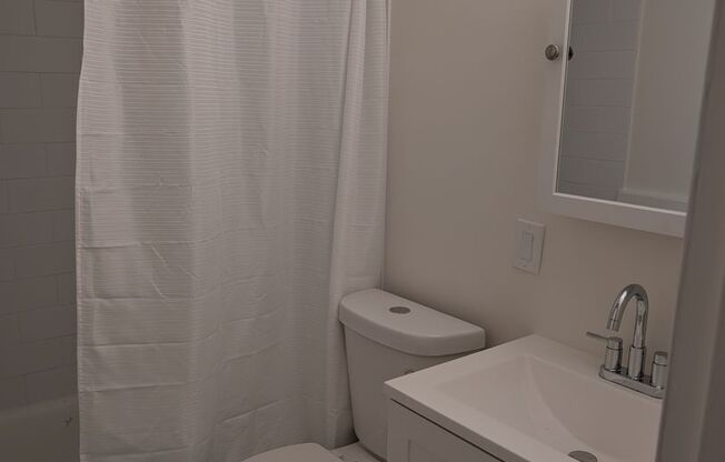 1 bed, 1 bath, 570 sqft, $3,200, Unit 609