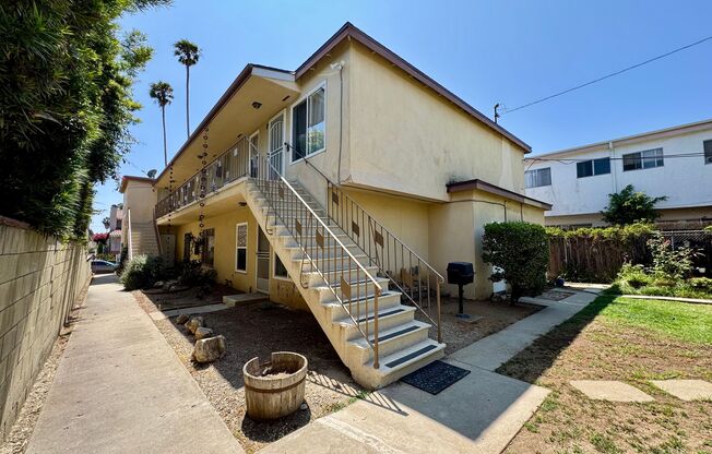 Excellent Santa Monica Location! North of Wilshire