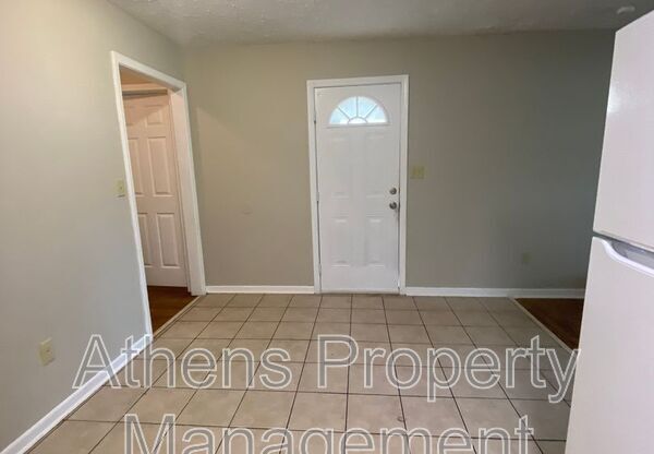 313 JOCKEY CLUB DR