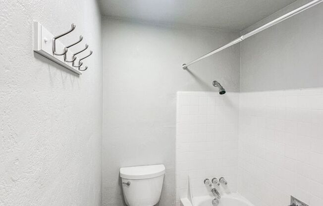 1 bed, 1 bath, 720 sqft, $1,000, Unit SC875