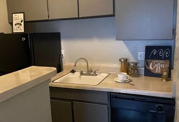 1 bed, 1 bath, 500 sqft, $778, Unit 05E