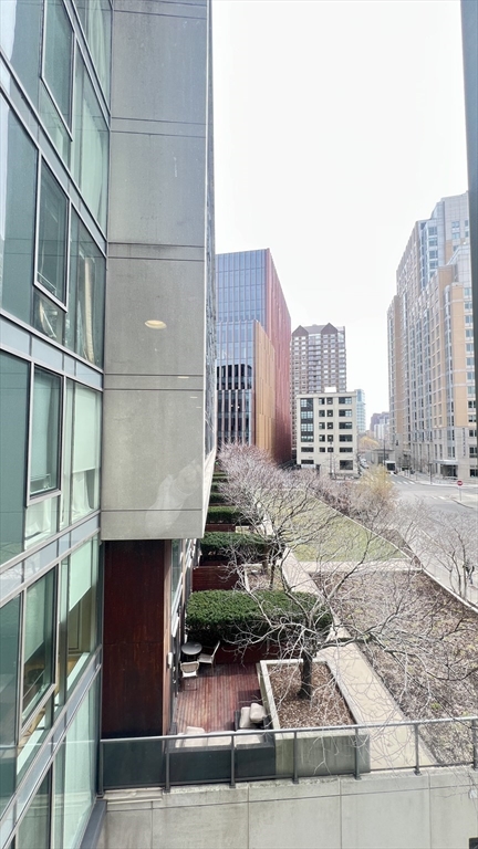 1 bed, 1 bath, 693 sqft, $2,900, Unit 318