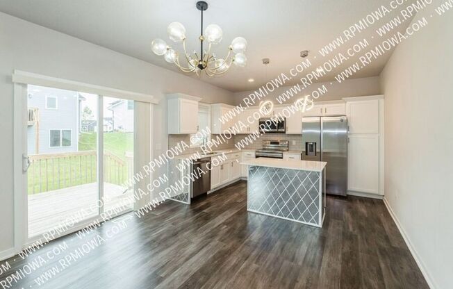 16619 OAKWOOD DR