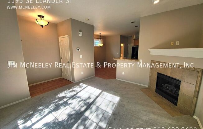 1195 SE LEANDER ST