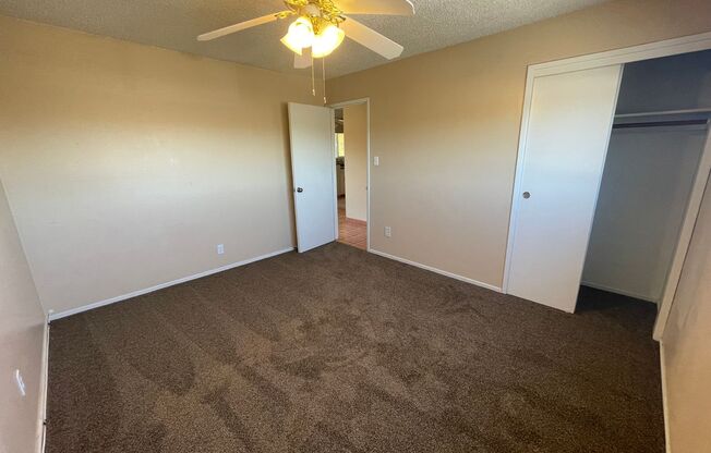 2 beds, 1 bath, $1,550, Unit 14