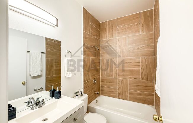 2 beds, 2 baths, 1,000 sqft, $2,495, Unit 113