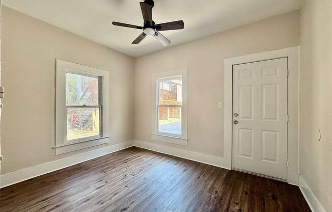 Property For Rent at 222 Lowell St, San Antonio TX 78210