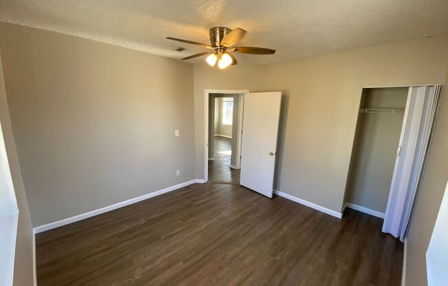 2 beds, 1 bath, 963 sqft, $1,150, Unit 2W