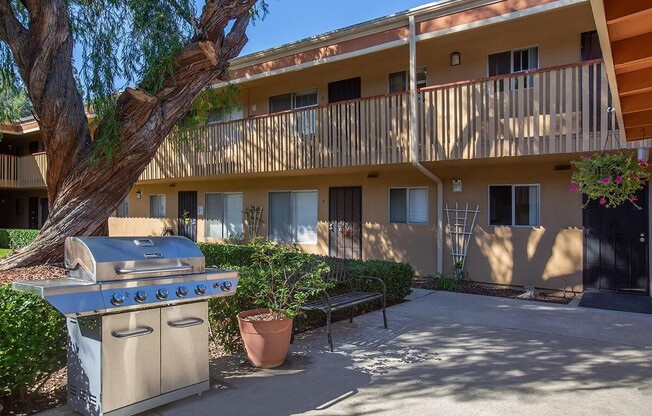 1 bed, 1 bath, 650 sqft, $1,725, Unit 21