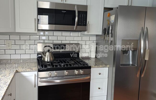 323 CROSS ST