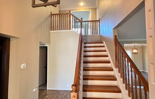 On Quiet Cul De Sac: 4 Bedroom 2.5 Bath Two Story Pool Home,