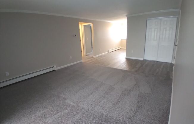 2 beds, 1 bath, 900 sqft, $1,561, Unit E04