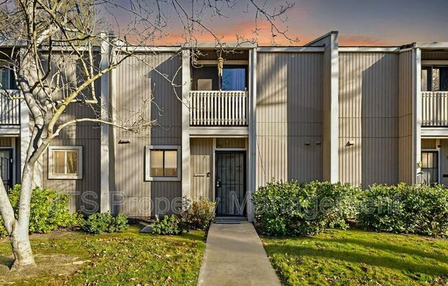 9 DEROW CT