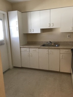 2 beds, 1 bath, 840 sqft, $1,900, Unit 20