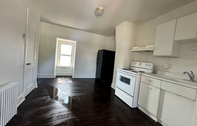 1 bed, 1 bath, $1,195