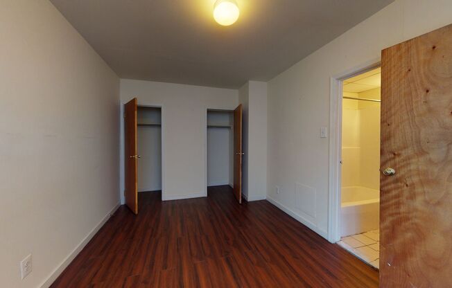 1 bed, 1 bath, 330 sqft, $1,045, Unit 203