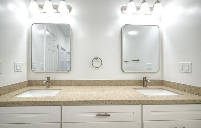 2 beds, 2 baths, 924 sqft, $2,795, Unit #45 - 2X2 924 SQ FT