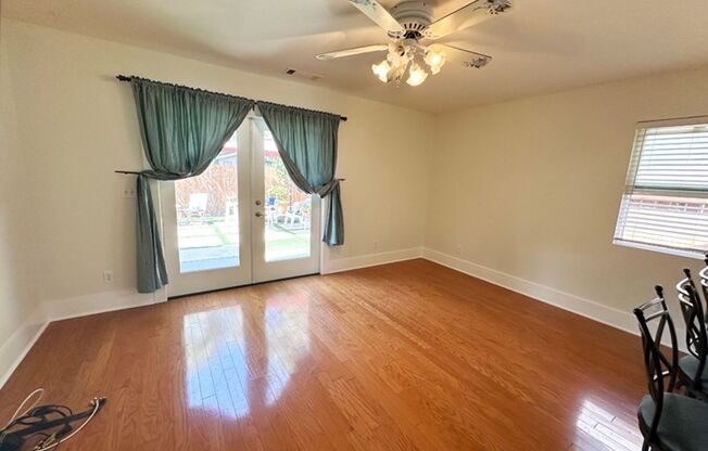 3 Bdrm/1.5 Bath Craftsman Home in Downtown Fullerton