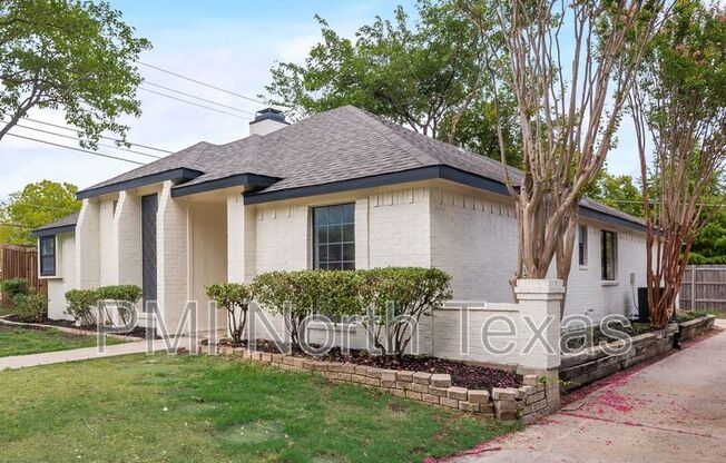 8880 WOODSTREAM DR