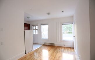 1 bed, 1 bath, $1,795, Unit #24