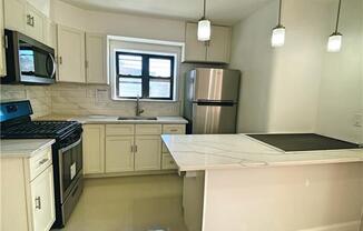 281 W 234 ST