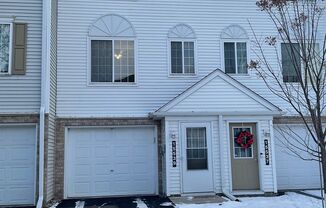 2 Bed Apple Valley Townhome Available NOW!