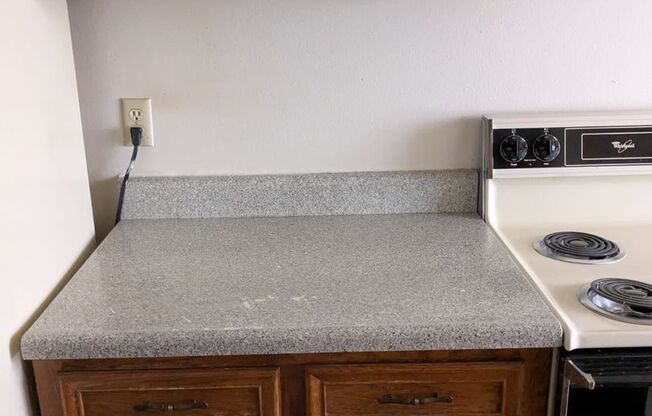 2 beds, 1.5 baths, 1,000 sqft, $1,451, Unit 8199-8199E