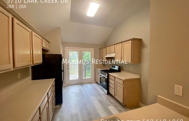 5710 LARK CRK DR