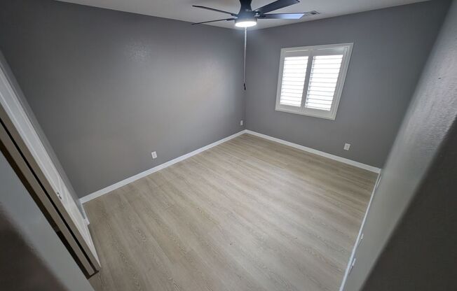 4 beds, 2.5 baths, $2,400