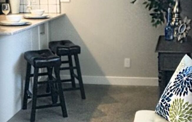 Summer Special $500 off move-in by 7/15 - 1 bed/1 bath at $1200.00, washer and dryer in unit