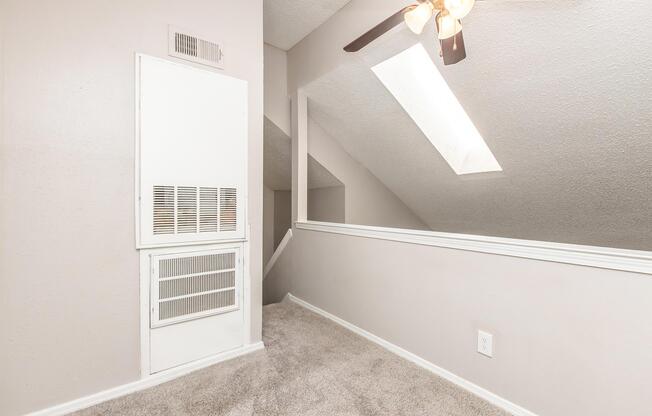 1 bed, 1 bath, 788 sqft, $1,275